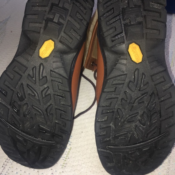 Men’s ugg boots - Picture 6 of 6